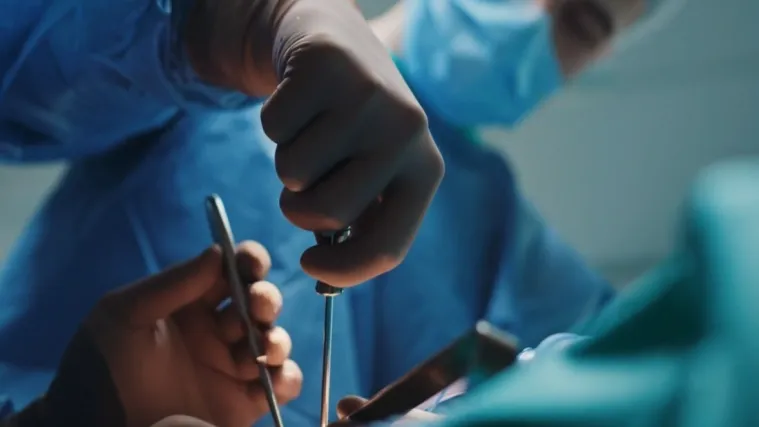 Prvi put izvedena operacija aneurizme aorte minimalno invazivnom metodom u Bjelovaru