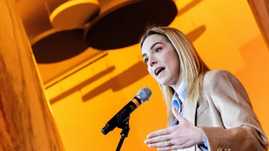 Novo lice talijanske ljevice? Biv&scaron;a bacačica kladiva mogla bi ugroziti Giorgiu Meloni