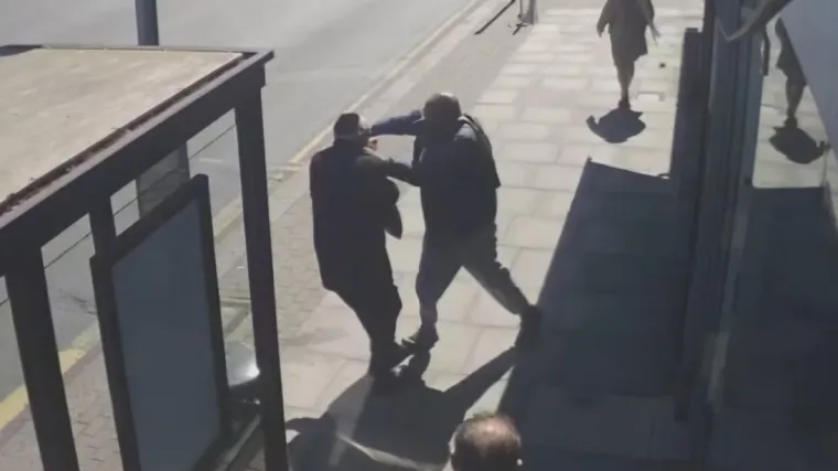 Snimke krvavog pohoda u Londonu: Dvojica Židova izbodena usred bijela dana