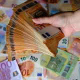 Direktori sve bogatiji: Pogledajte koliko jednom radniku treba da zaradi njihovu plaću