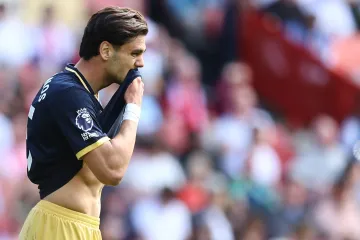 West Ham izgubio i ponudio slamku spasa Tottenhamu