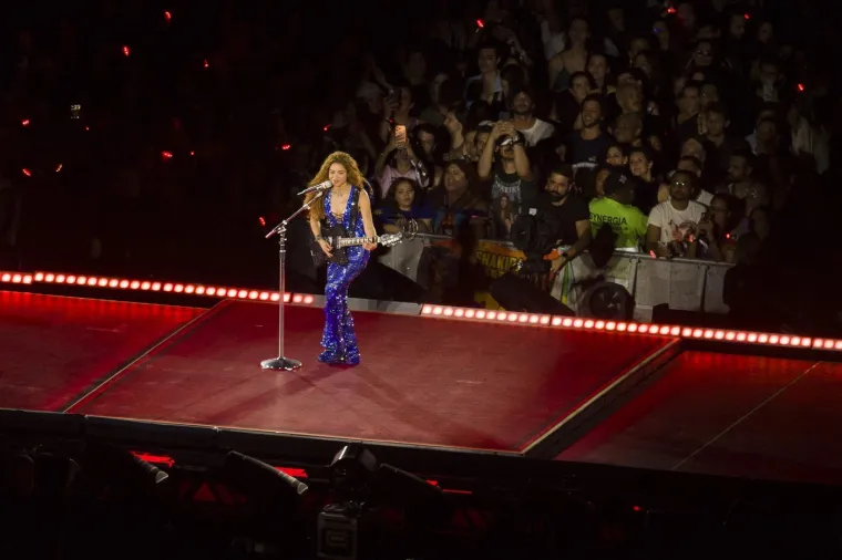 Shakira 'zapalila' Copacabanu! Na besplatan koncert stiglo čak 2 milijuna ljudi