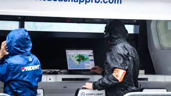 Kaos u Formuli 2: Safety car 'radio prekovremeno', vi&scaron;e od 30 % vozača nije vidjelo cilj!