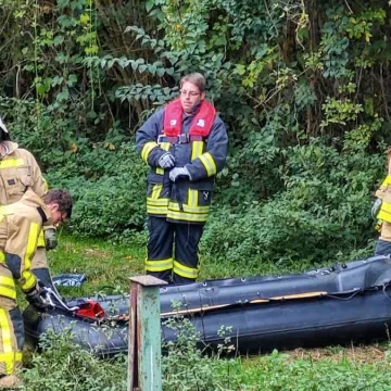 Djevojka(16) se utopila snimajući video za TikTok: Sjedila prijatelju na ramenima, on izgubio ravnotežu