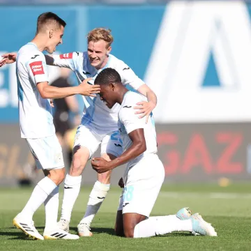 Rijeka protutnjala Maksimirom! Adu-Adjei kaznio pogre&scaron;ku obrane Lokomotive