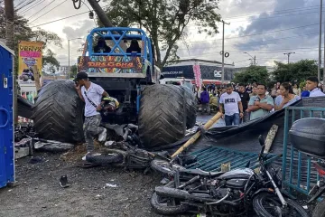 Monster truck uletio u gomilu: Troje mrtvih, na mjestu poginula desetogodi&scaron;nja djevojčica
