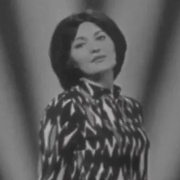Nevjerojatna životna priča Tereze Kesovije: Glazbena diva koja je osvojila Francusku
