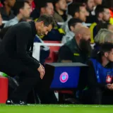Nemile scene u Londonu: Simeone nasrnuo na uglednu osobu, ali i pokazao koliki je gospodin