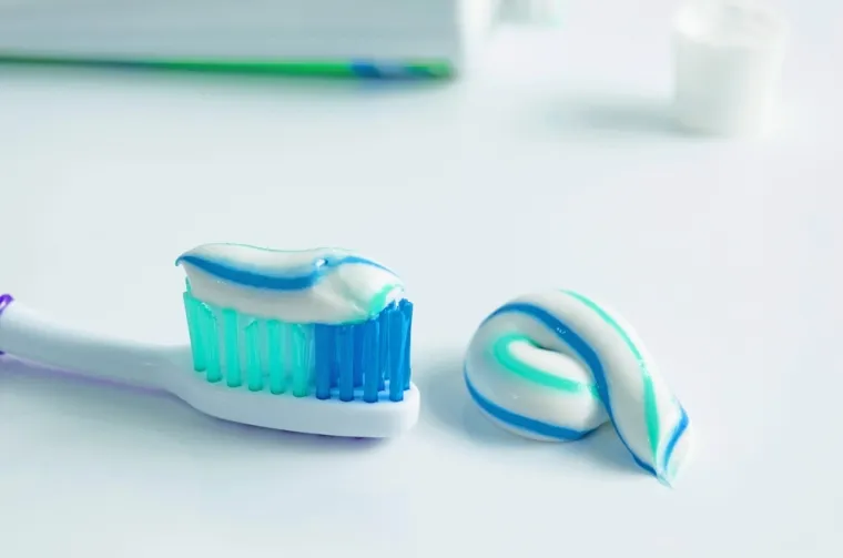Liječnici o fluoridu u pasti za zube: Je li opasan i postoje li rizici?