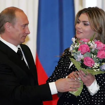 Ruski &scaron;pijun ili ljubavnica? Tko je atraktivna sporta&scaron;ica koju godinama spajaju s Putinom?