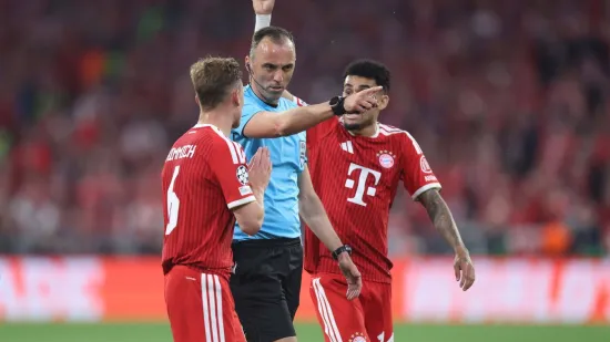 Allianz Arena 'eksplodirala' zbog odluka suca: Je li Bayern ozbiljno o&scaron;tećen?