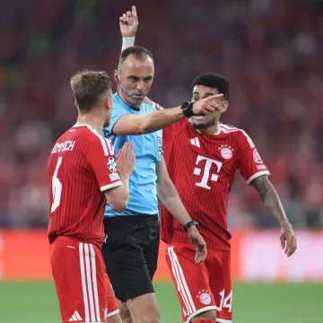 Allianz Arena 'eksplodirala' zbog odluka suca: Je li Bayern ozbiljno o&scaron;tećen?