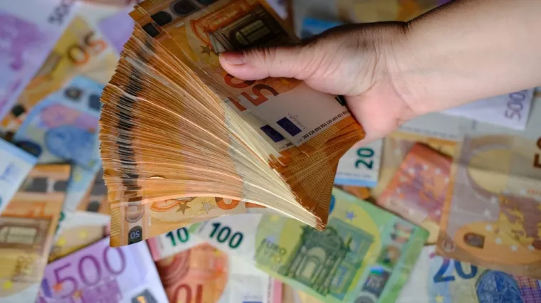 Cifra od koje boli glava: Pogledajte koliko mjesečno zarađuju igrači Hajduka i Dinama