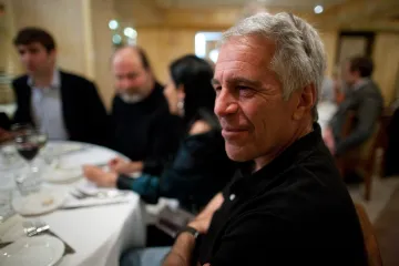 Objavljena navodna opro&scaron;tajna Epsteinova poruka: 'Želite li da se rasplačem?'