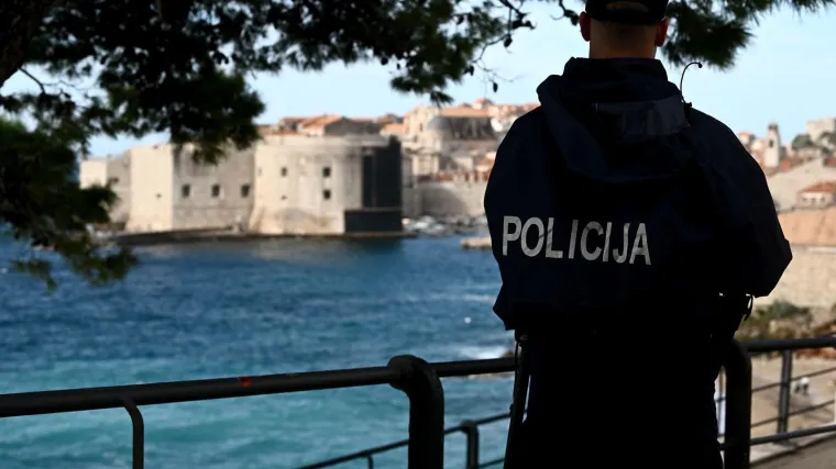 USKOK podigao optužnicu protiv trojice: Zvali prevarene ljude i dodatno im krali novac