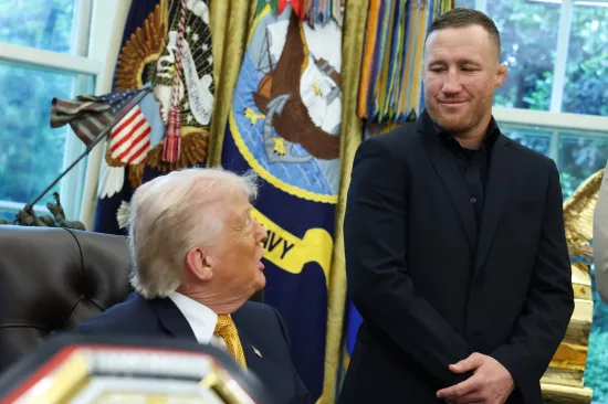 Donald Trump u Bijeloj kući otvorio temu Irana pred UFC zvijezdom, uslijedio kratak odgovor