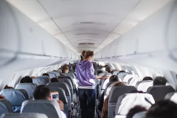 Putnici pobjesnili na ženu u avionu: Mali uređaj izazvao veliki problem u mraku
