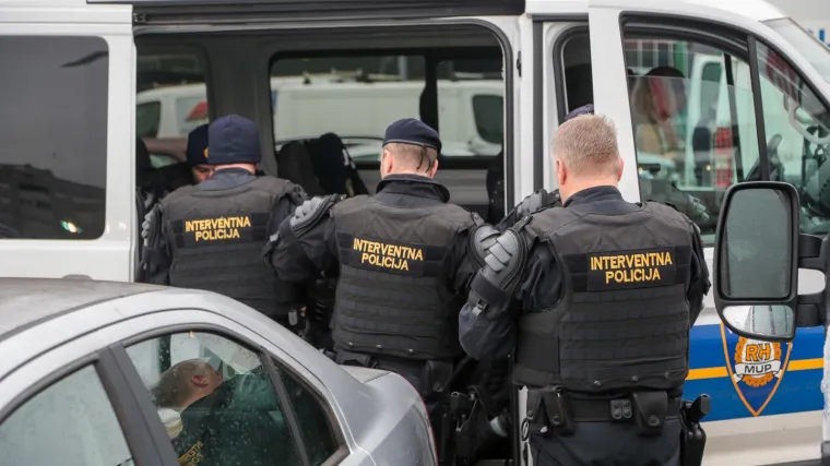 U Dubravi upucan mu&scaron;karac, krim policija 'če&scaron;lja' teren
