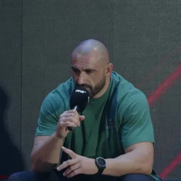 Batur otvoreno poručio Crnogorcu učio rata u kavezu: 'Od prve sekunde ću ga krenuti uni&scaron;tavat'