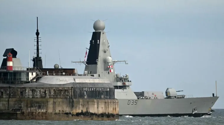 Zmaj stiže u Hormu&scaron;ki tjesnac: Britanija poslala razarač na posebnu misiju