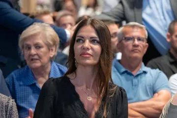 Te&scaron;ka borba je iza nje: U emotivnom videu Ivančica Pahor poderala karticu za radioterapiju