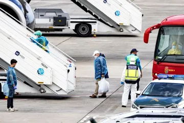 Potvrđena jo&scaron; dva slučaja hantavirusa: Evakuirani putnici simptome dobili nakon evakuacije s broda
