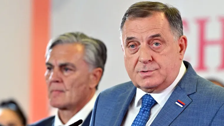 Dodik najavio tužbu protiv Schmidta nakon odlaska iz BiH-a: 'Odlazi kako je i do&scaron;ao!'