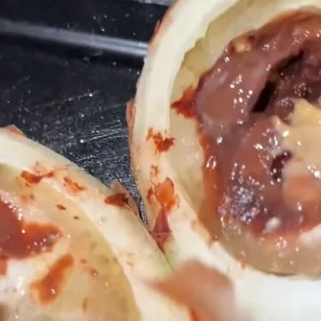 Kupila je luk u trgovini, razrezala ga i požalila: Odmah joj je do&scaron;lo na povraćanje