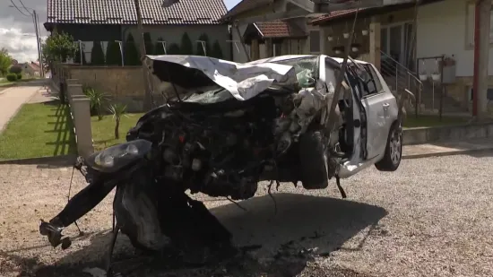 Sudar utjerao strah u kosti, pogledajte &scaron;to je ostalo od auta: 'Curu su izvlačili 20 minuta'