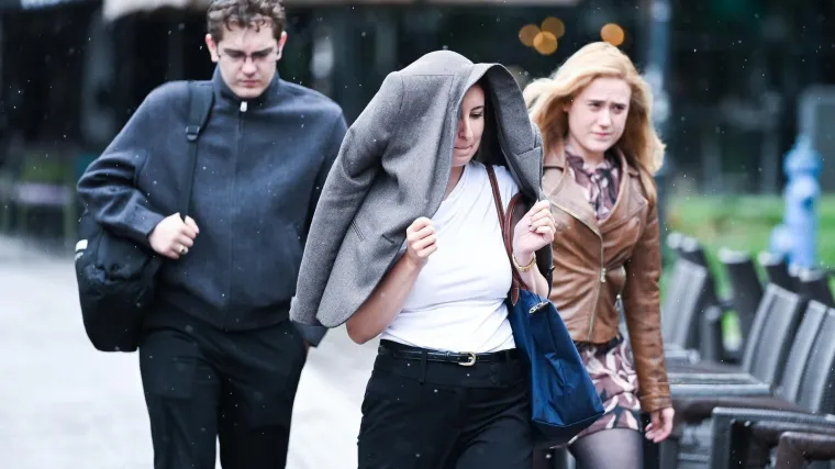 Stižu pljuskovi i bura, temperature u velikom padu! Dijelove Hrvatske zabijelit će snijeg