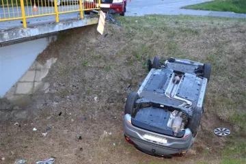 Zavr&scaron;io u odvodnom kanalu i na krovu: Dojurili policajci i vatrogasci