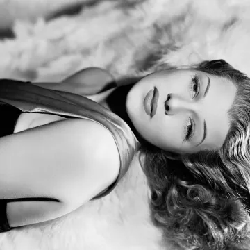 Prije 39 godina preminula Rita Hayworth: Imala pet brakova, bila princeza i umrla zaboravljena