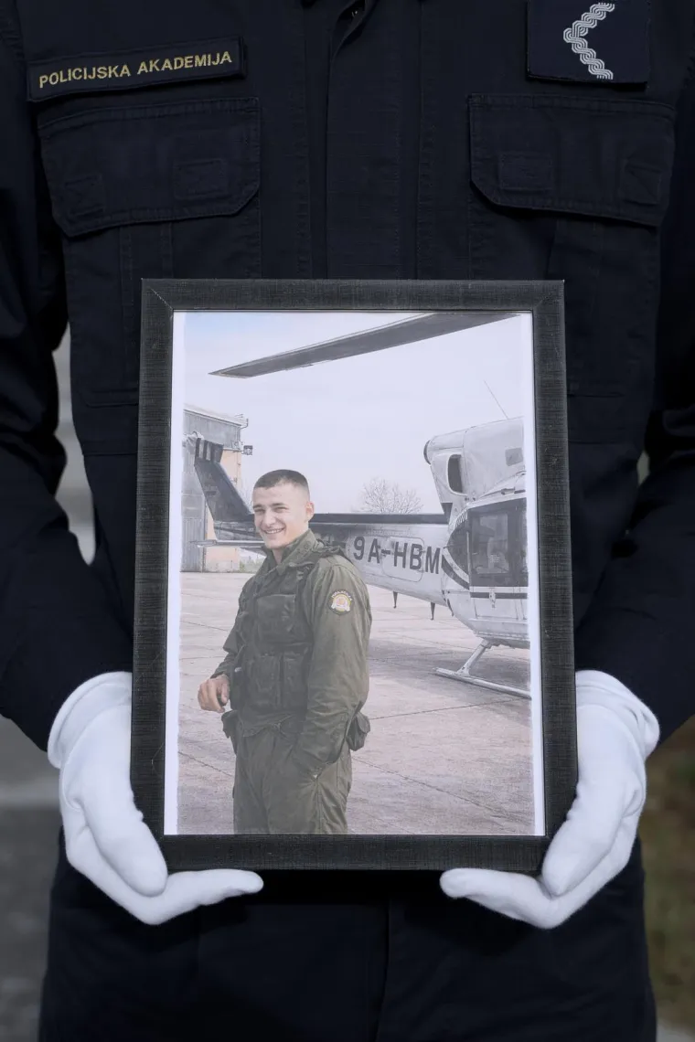 Robert Erdelja je s 22 dao život za domovinu: U Strmcu je dobio ploču s imenom