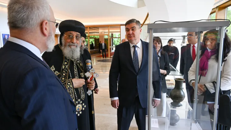 Papa posjetio Milanovića na Pantovčaku: Objavljeno o čemu su razgovarali