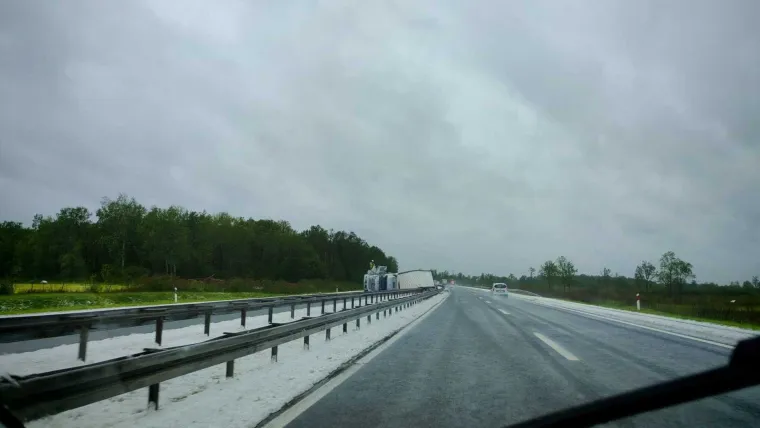 Prevrnuo se kamion na A3: Stvorila se kolona od pet kilometara