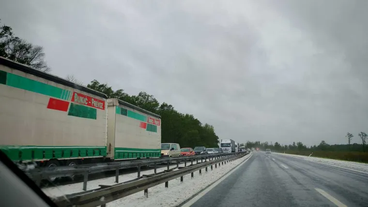 Prevrnuo se kamion na A3: Stvorila se kolona od pet kilometara