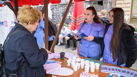 Hrvati zahvalili medicinskim sestrama i tehničarima povodom njihova dana: 'To su Bogom dani ljudi'