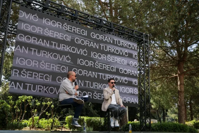 Prepuna dvorana slu&scaron;ala govor oca umjetne inteligencije o budućnosti svemira