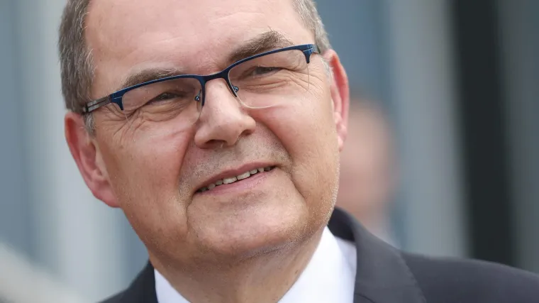 Schmidt potvrdio odlazak, u posljednjem obraćanju upozorio: 'Ovo je posebno zabrinjavajuće'