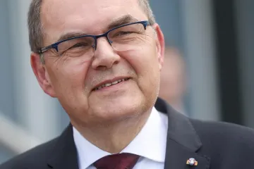 Schmidt potvrdio odlazak, u posljednjem obraćanju upozorio: 'Ovo je posebno zabrinjavajuće'