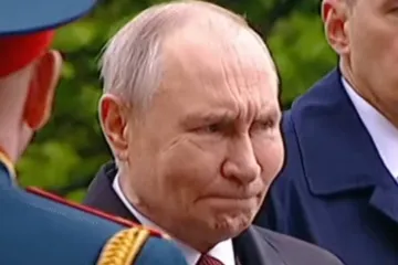 Vladimir Putin nikad nije izgledao lo&scaron;ije: Je li u pitanju bolest ili nedostatak botoksa?