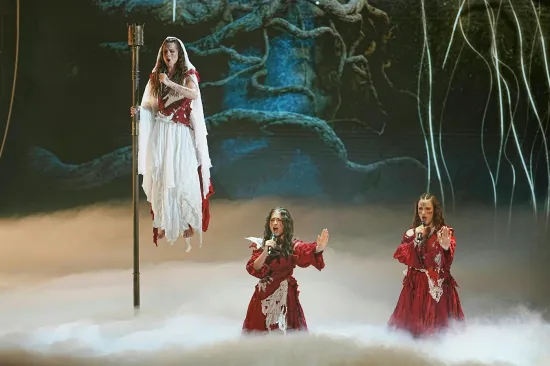 &Scaron;to se krilo iza 'lebdenja' Lelekice? Snimka iz dvorane otkrila trik koji je zaludio Eurosong