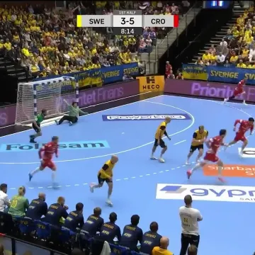 Kakva sekvenca Hrvatske! Martinović prelijepo zabio pa Mandić maestralno obrani