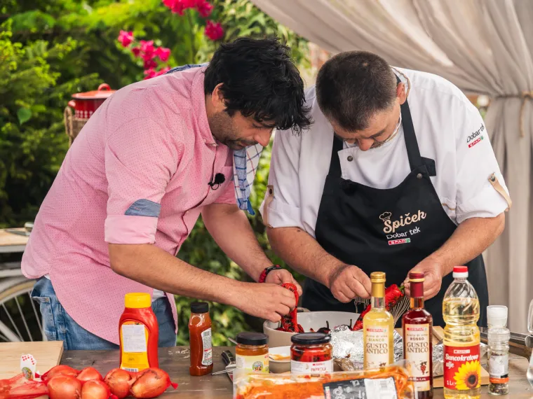 Glumac Borko Perić u novoj ulozi: Zajedno sa chefom &Scaron;pičekom pokazao kako izgleda idealan početak BBQ sezone