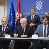 Hrvatska kreće u veliko naoružavanje! Plenković otkrio &scaron;to stiže za 1,7 milijardi eura