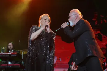 Vesna Zmijanac nakon gotovo 40 godina izvela veliki hit s Dinom Merlinom