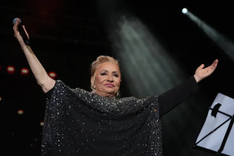 Vesna Zmijanac nakon gotovo 40 godina izvela veliki hit s Dinom Merlinom