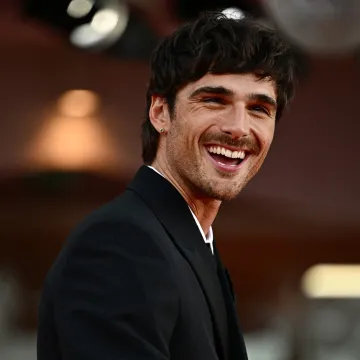 Jacob Elordi: Kako je novi miljenik žena oživio mračniju stranu Elvisa u filmu 'Priscilla'