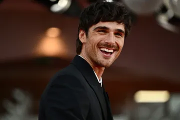 Jacob Elordi: Kako je novi miljenik žena oživio mračniju stranu Elvisa u filmu 'Priscilla'