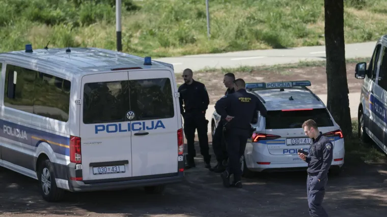 Razotkriven slavonski narkolanac: USKOK optužio petorku, vođa kod kuće skrivao arsenal